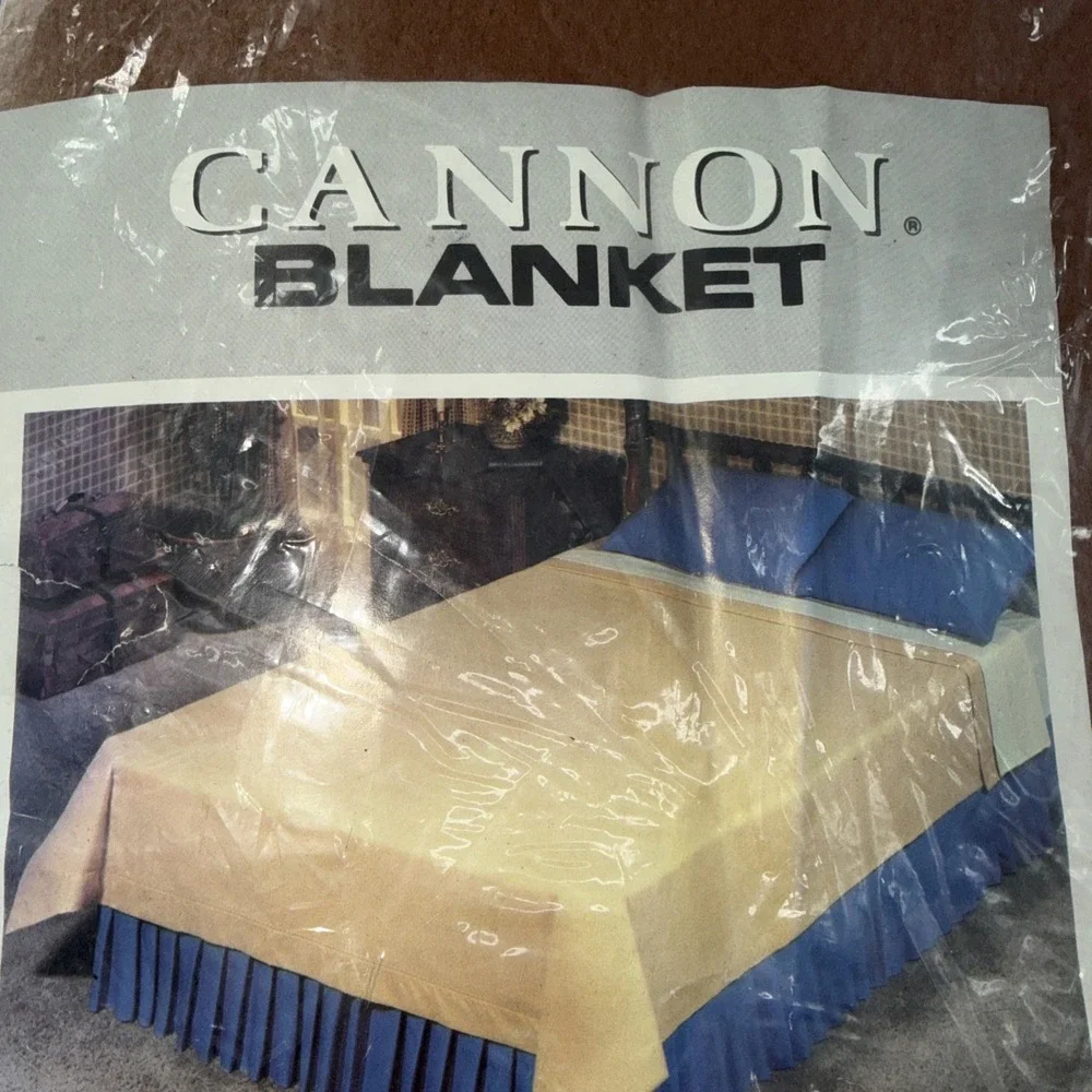 Cannon Brown Polyester Plymouth Blanket Twin/Full Nylon Satin Binding 72